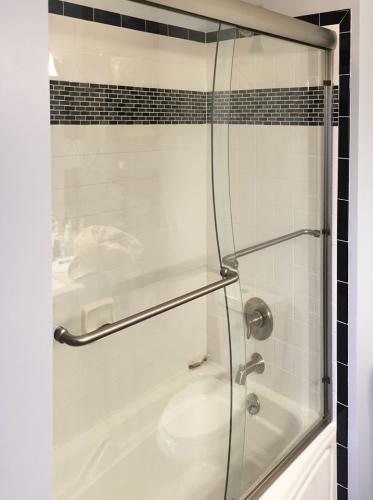 Brown's Glass Shop shower enclosure Bath white-black nickel clear custom-cut framed